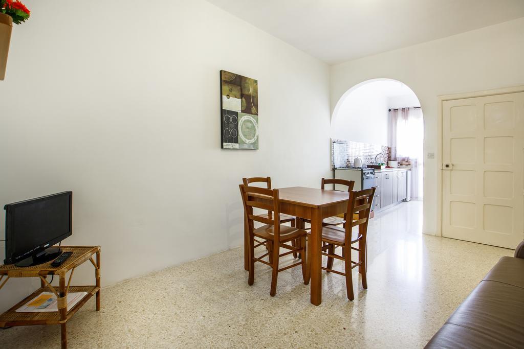 Dolphin Court Daire Marsalforn Dış mekan fotoğraf