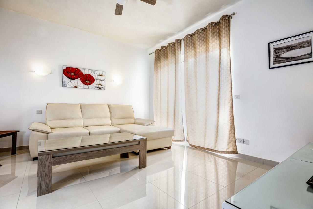Dolphin Court Daire Marsalforn Dış mekan fotoğraf